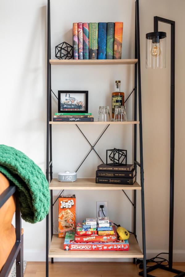 Midtown Modern - Urban Condo Walkable To Bars And Beach Traverse City Eksteriør bilde