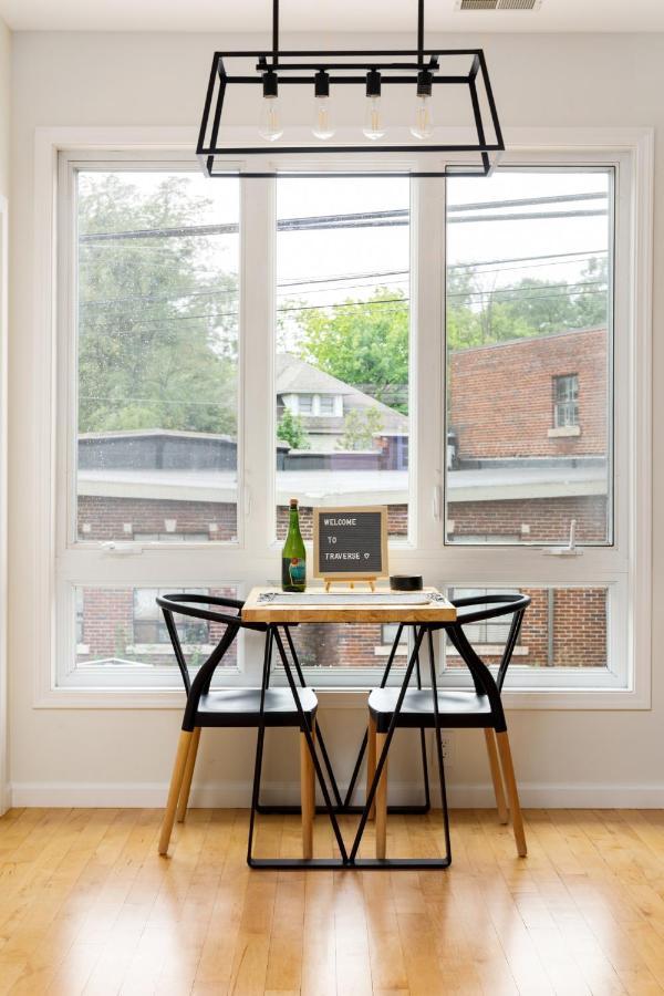 Midtown Modern - Urban Condo Walkable To Bars And Beach Traverse City Eksteriør bilde